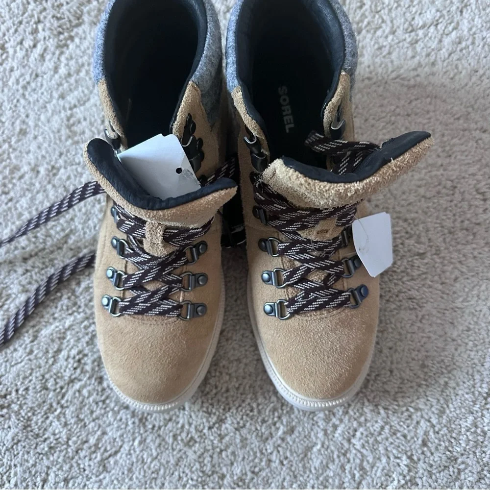 Sorel brand new